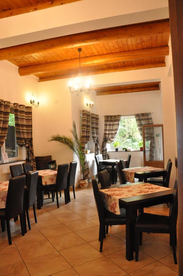 Vila Bradet Busteni Luaran gambar